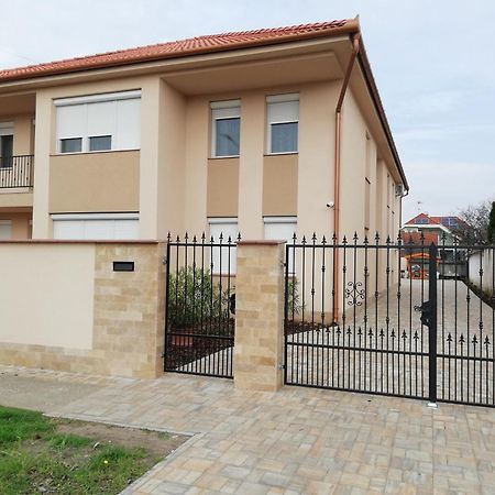 Imola Es Andrea Apartmanhaz 3 Hajdúszoboszló Dış mekan fotoğraf