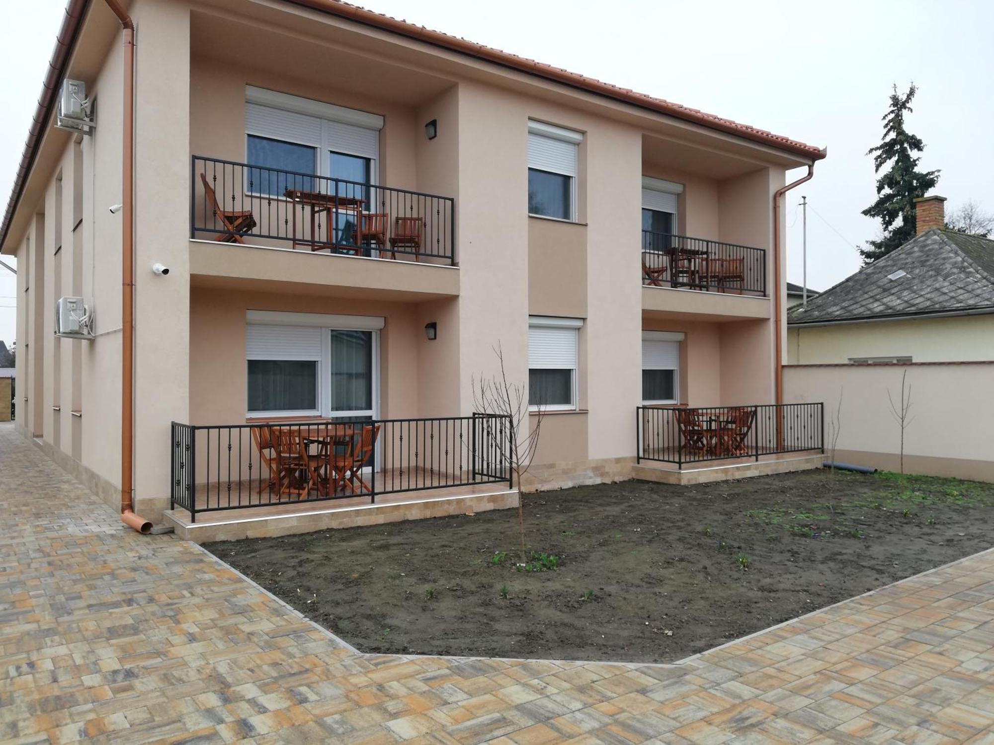Imola Es Andrea Apartmanhaz 3 Hajdúszoboszló Dış mekan fotoğraf