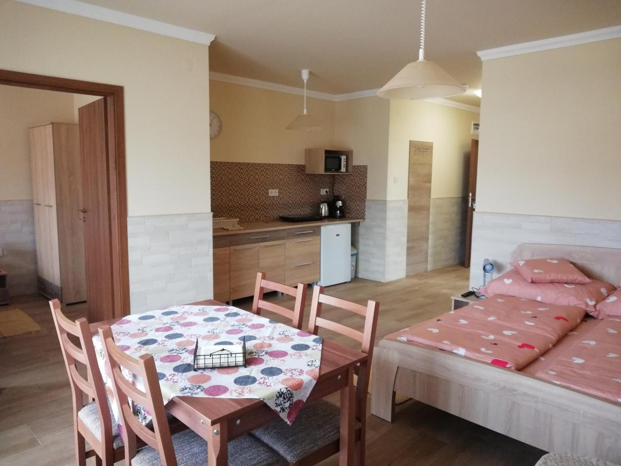 Imola Es Andrea Apartmanhaz 3 Hajdúszoboszló Dış mekan fotoğraf