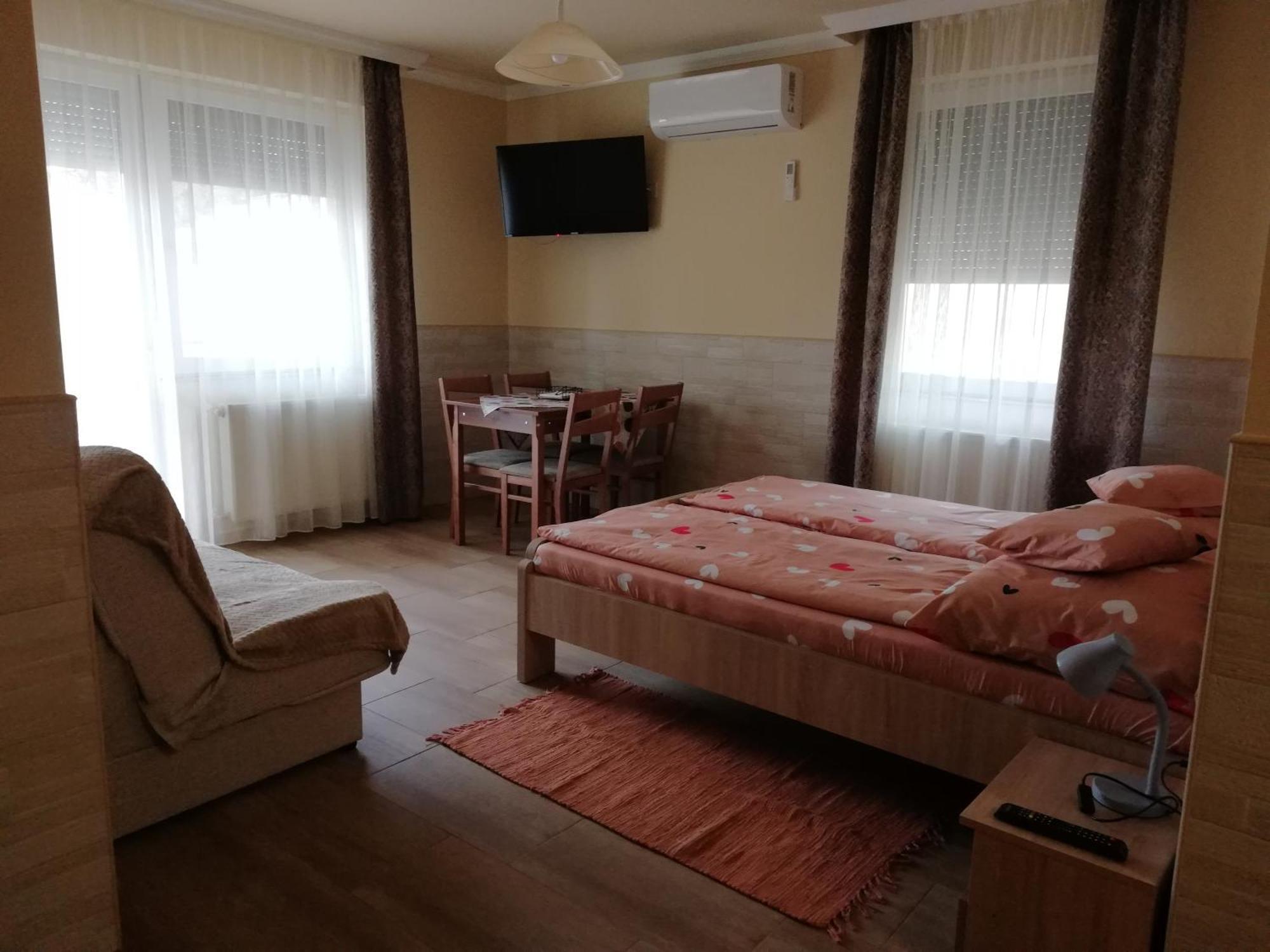 Imola Es Andrea Apartmanhaz 3 Hajdúszoboszló Dış mekan fotoğraf