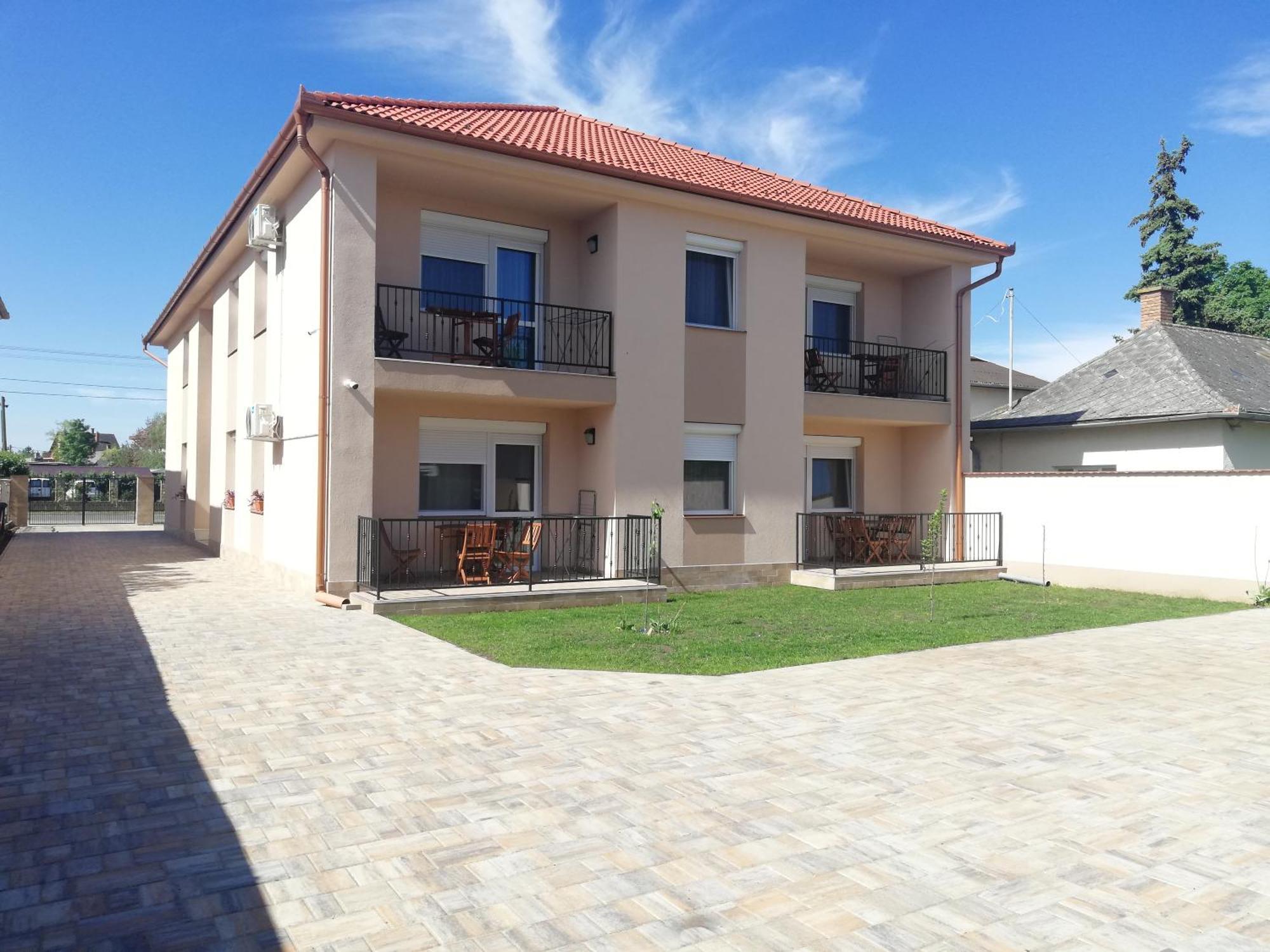 Imola Es Andrea Apartmanhaz 3 Hajdúszoboszló Dış mekan fotoğraf